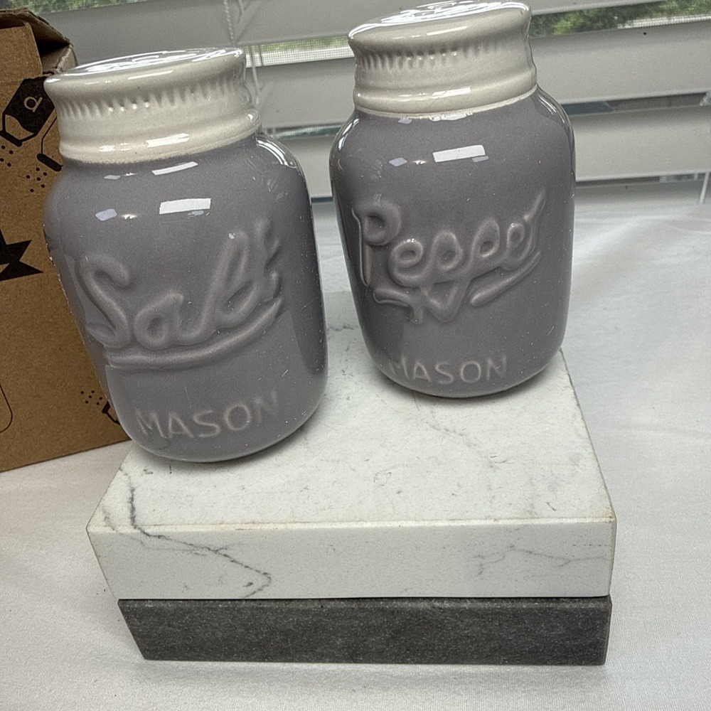 Ceramic Gray Mason Jar Salt and Pepper Shakers 3". Never Used In Box.
